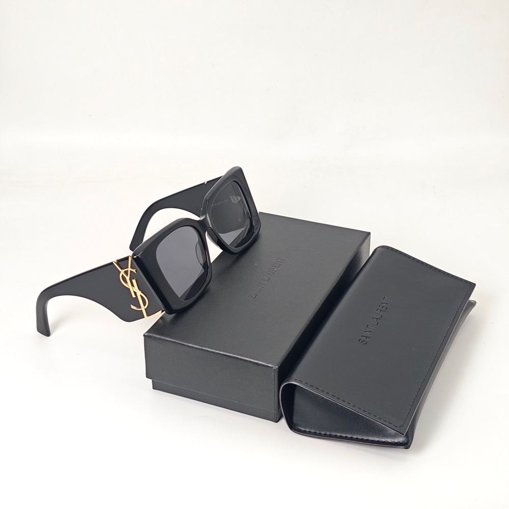Yves Saint Laurent Black Sunglasses